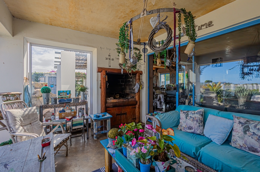 4 Bedroom Property for Sale in Blue Lagoon Western Cape